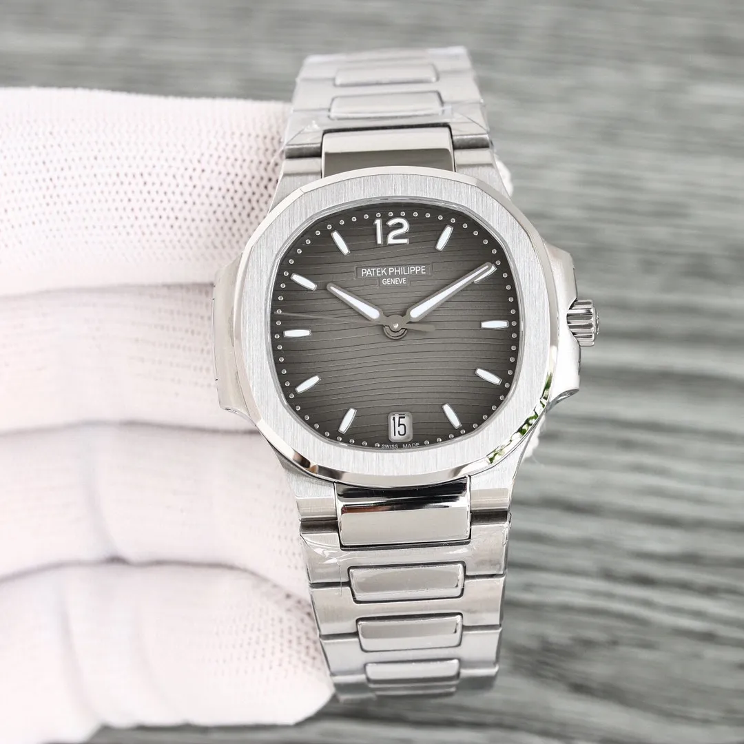 【Top Replica】💰5300! 【PATEK PHILIPPE】Superb work! ! ! Patek Philippe PP’s sporty and elegant Nautilus women’s watch PP14236 is here! R69 details: 1⃣️ Equipped with a customized version of 9015 machine-modified Cal.324sc automatic movement, with a kinetic energy storage of 45 hours and a vibration frequency of 28800 per hour. 2⃣️316L customized ergonomic watch strap! 3⃣️The size of the watch is 35.2MM, consistent with the original. 4⃣️Inlaid with 56 Swarovski crystal diamonds, the number of genuine diamonds is consistent. 5⃣️Double-sided anti-glare sapphire crystal glass. 6⃣️The literal color and luster are consistent with the original product. "No one can own a Patek Philippe, it's just for the next generation." Elegant and majestic, it perfectly interprets the fashion taste of working women, and it is elegant yet powerful and domineering. Ingenious masterpiece, welcome your tasting! #Nautiluswomen